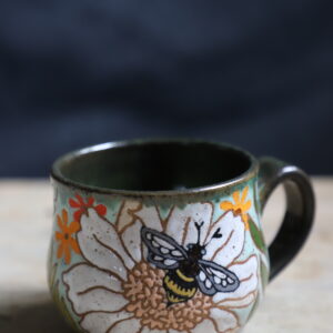Bee garden mug